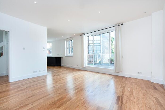 2 Bedroom Flat To Rent In Heath Street, Hampstead, NW3