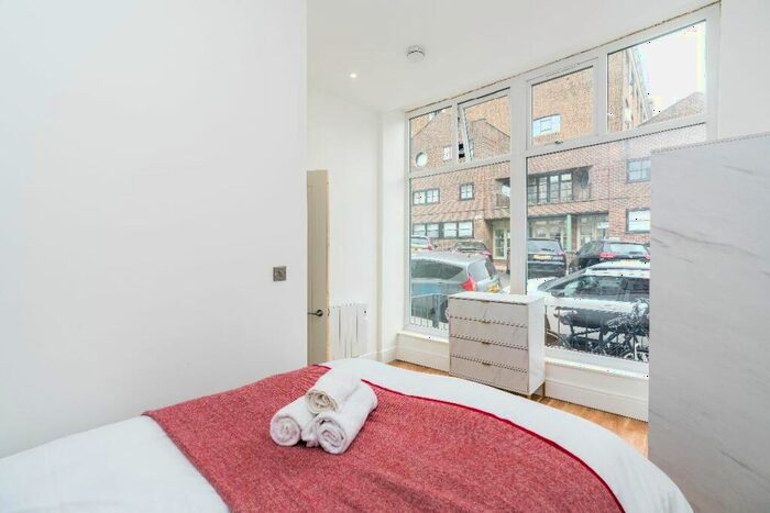 3 Bedroom Flat To Rent In Torriano Avenue, London, NW5