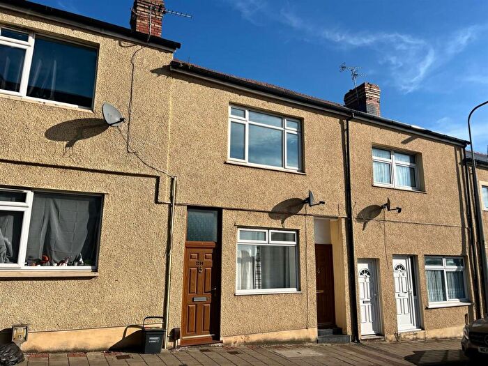 2 Bedroom Flat To Rent In Main Street, Barry, CF63