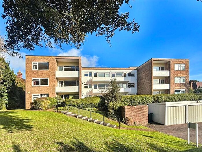 2 Bedroom Flat For Sale In St. Annes Road, Eastbourne, BN21