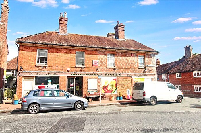 1 Bedroom Flat To Rent In North Street, Rotherfield, Crowborough, East Sussex, TN6