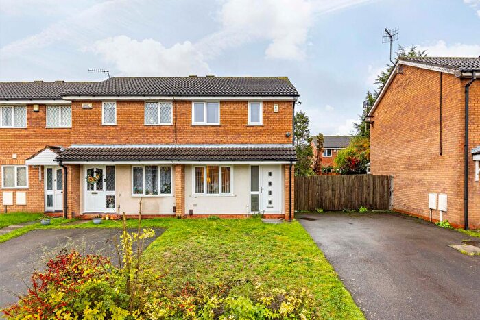 3 Bedroom Semi Detached House To Rent In Peregrine Close, Lenton, NG7