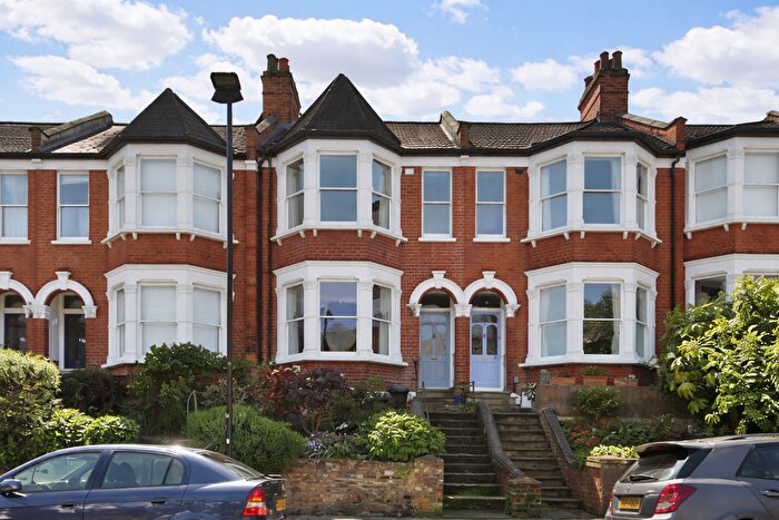4 Bedroom Terraced House For Sale In Victoria Road, Alexandra Park, N22