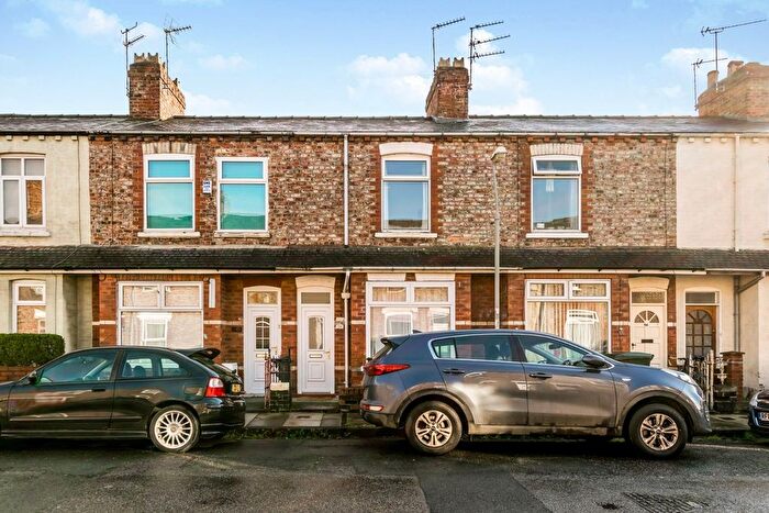 2 Bedroom Terraced House To Rent In Baker Street, York, YO30