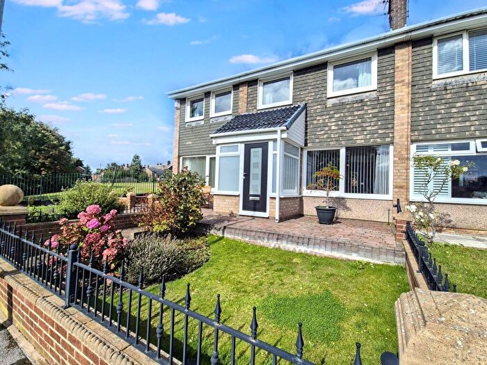4 Bedroom Semi-Detached House For Sale In Stephen Court, Jarrow, Tyne And Wear, NE32