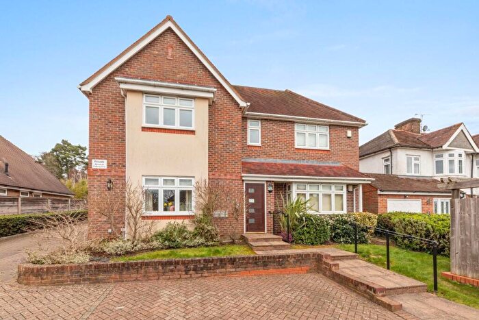 2 Bedroom Flat For Sale In Kennards Court, Amersham, Buckinghamshire, HP6