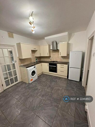 1 Bedroom Flat To Rent In Newport Road, London, E10