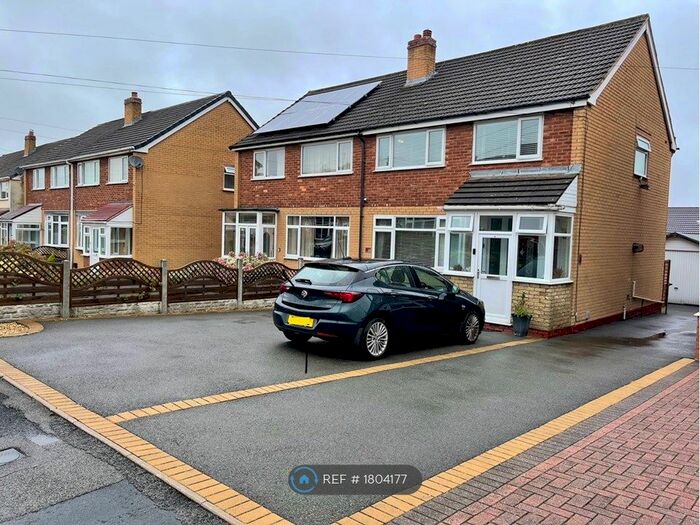 3 Bedroom Semi-Detached House To Rent In Laneside Avenue, Sutton Coldfield, B74