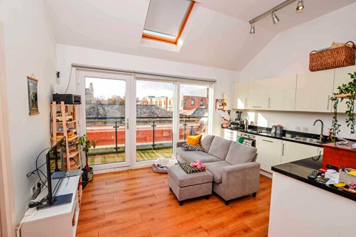1 Bedroom Flat To Rent In Town Hall, Bexley Square, Salford, M3