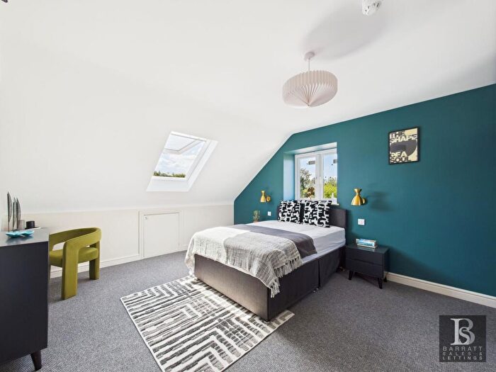 Studio To Rent In Kingsdown Road, SN2
