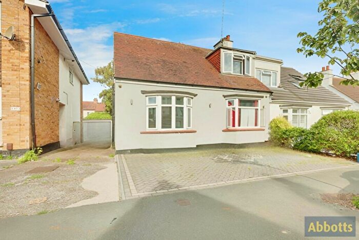 3 Bedroom Chalet To Rent In Ronald Park Avenue, Westcliff On Sea, SS0