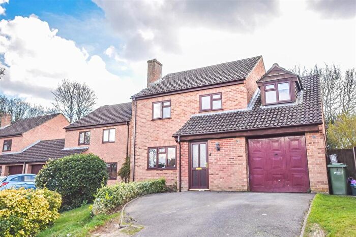 4 Bedroom Detached House For Sale In High Furlong, Cam, Dursley, GL11