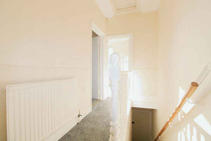 1 Bedroom Maisonette To Rent In Herga Road, Harrow Weald, Harrow, HA3