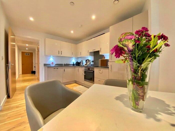 2 Bedroom Apartment To Rent In Hewitt, Alfred Street, Reading, Berkshire, RG1