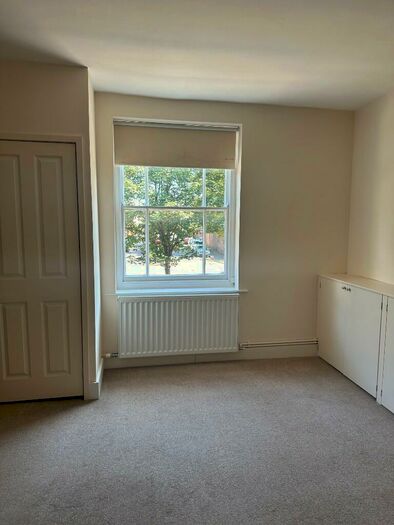 1 Bedroom Flat To Rent In High Street, Stevenage, Hertfordshire, SG1