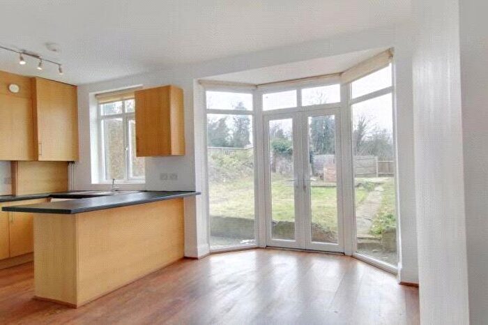 3 Bedroom House To Rent In High Road, London, N2