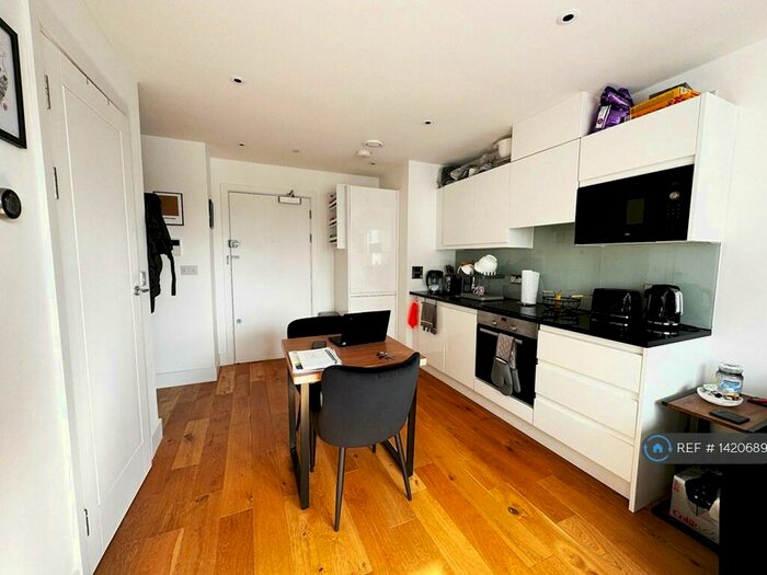 1 Bedroom Flat To Rent In Edridge Road, Croydon, CR0