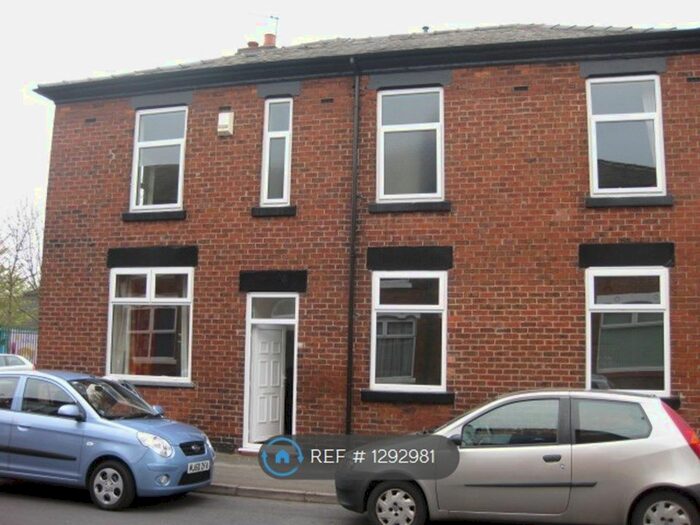 2 Bedroom Terraced House To Rent In Bowdon Street, Stockport SK3
