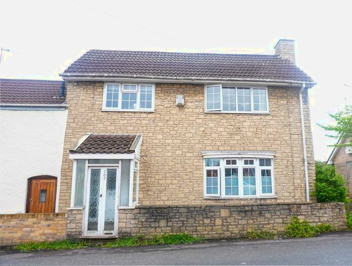 3 Bedroom House To Rent In Parson Street, Bedminster, Bristol, BS3