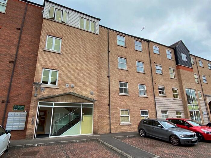 2 Bedroom Flat To Rent In Riverside Drive, Lincoln LN5