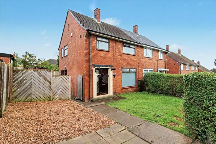 3 Bedroom Semi-Detached House For Sale In Brooklands Avenue, Leeds, West Yorkshire, LS14