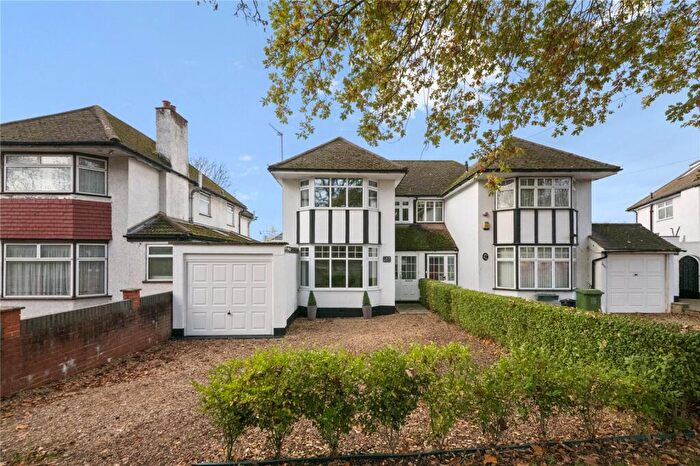 3 Bedroom Semi Detached House For Sale In Eastcote Road, Ruislip, HA4
