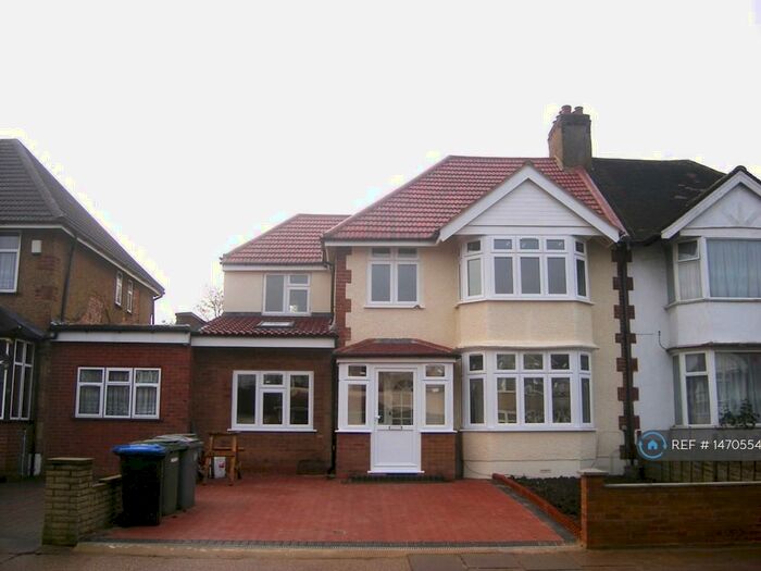 5 Bedroom Semi-Detached House To Rent In Logan Road, Wembley, HA9