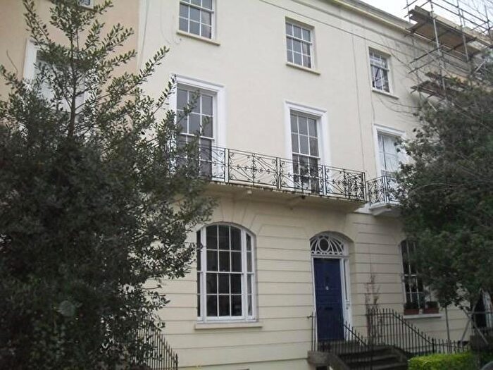 1 Bedroom Flat To Rent In Clarence Square Cheltenham, GL50