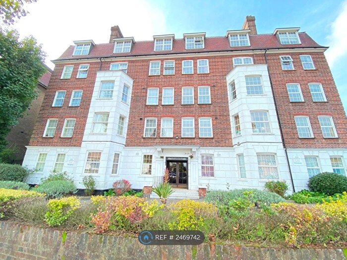 4 Bedroom Flat To Rent In Clarendon Court, London, NW2