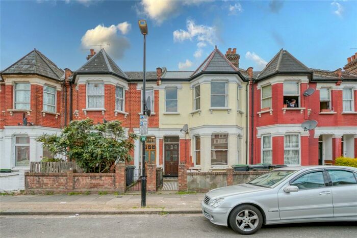 1 Bedroom Apartment To Rent In Mount Pleasant Road, London, N17