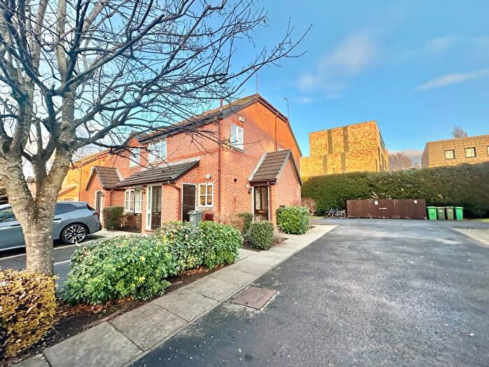 2 Bedroom Maisonette To Rent In Anchorside Close, Chorlton Manchester, Greater Manchester, M21