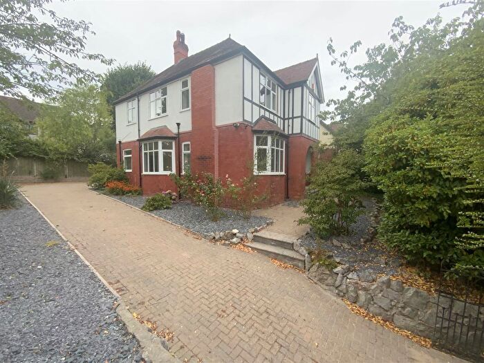 Property To Rent In Rivieres Avenue, Colwyn Bay, LL29