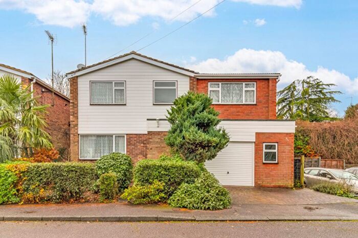 4 Bedroom Detached House For Sale In Abbots Close, Datchworth, Hertfordshire, SG3