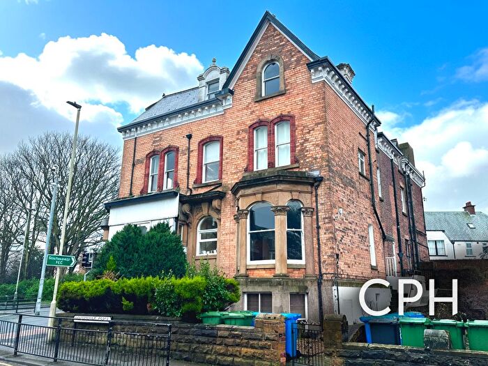 2 Bedroom Flat For Sale In Westbourne Grove, Scarborough, YO11