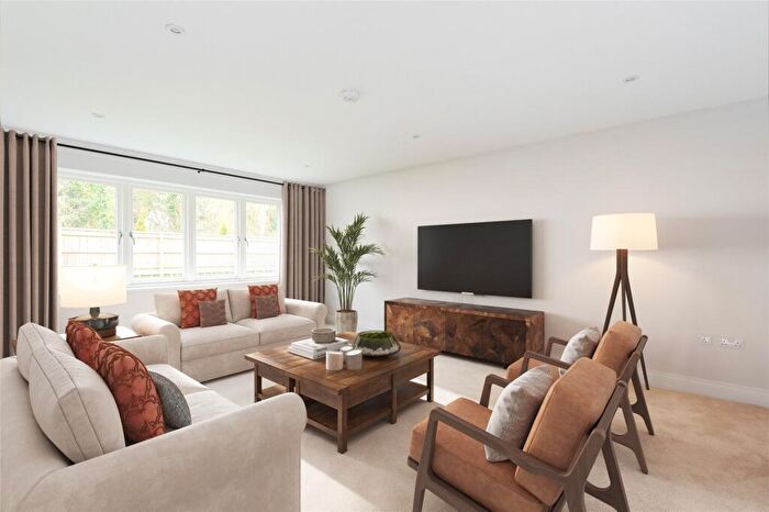 4 Bedroom Detached House For Sale In Aston Abbotts Road, Cublington, Buckinghamshire, LU7