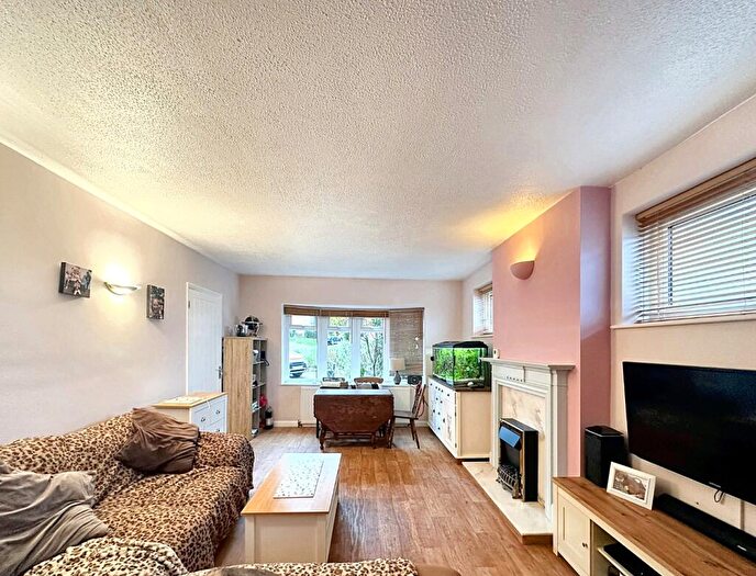 5 Bedroom Detached House For Sale In Queen Street, Weedon, ., NN7