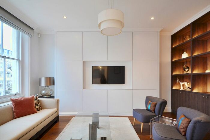 1 Bedroom Flat To Rent In Queen`S Gate, London, SW7