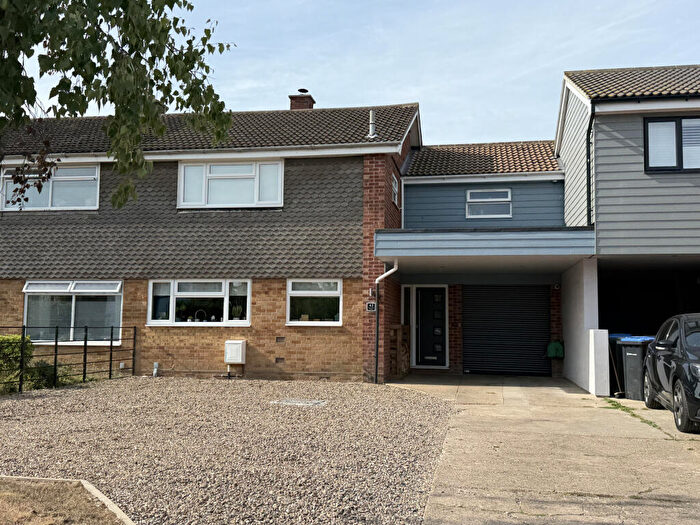 4 Bedroom Semi Detached House For Sale In Onehouse Road, Stowmarket, IP14