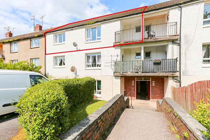 2 Bedroom Flat For Sale In Barkerland Avenue, Dumfries, DG1