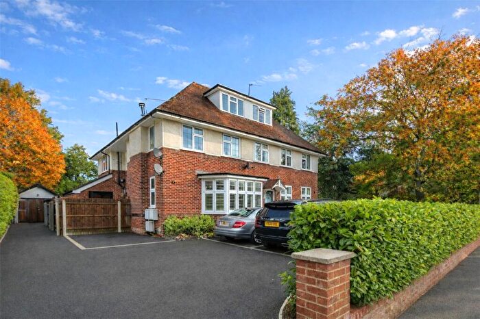 2 Bedroom Apartment For Sale In Aylth Road, Talbot Woods, Bournemouth, BH3