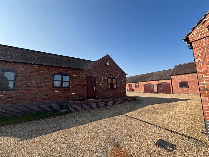 2 Bedroom Barn Conversion To Rent In Sandpit Lane, Yoxall, Burton-on-trent, DE13