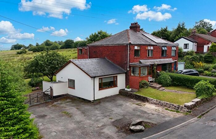 3 Bedroom Semi-Detached House For Sale In Tockholes Road, Tockholes, BB3