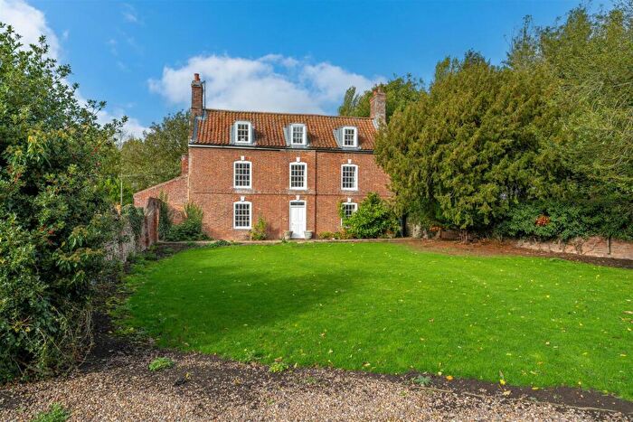 7 Bedroom Detached House For Sale In The Old Farmhouse, High Lane, Croft, Skegness, PE24