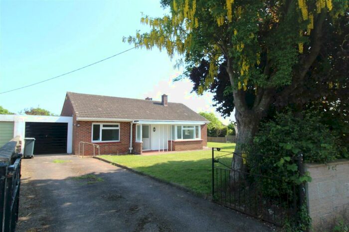 2 Bedroom Bungalow To Rent In Sanders Close, Broadclyst, Exeter, EX5