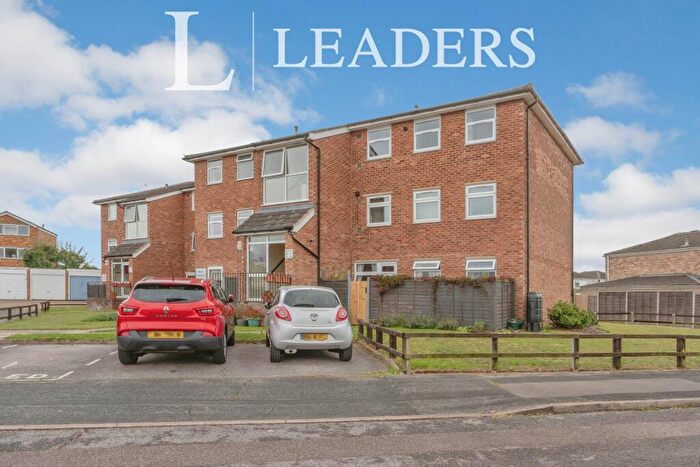 2 Bedroom Flat To Rent In Moat Court, Gale Moor Avenue, PO12