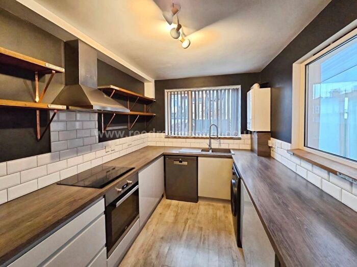 3 Bedroom Terraced House To Rent In Beaufort Street, Southend On Sea, SS2