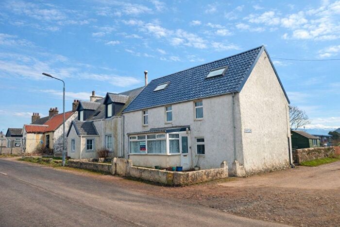 2 Bedroom Flat For Sale In Muneroy, Campbeltown, PA28