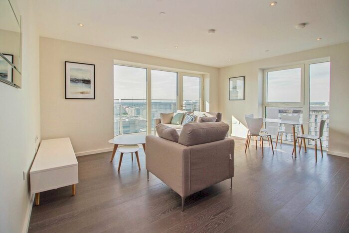 2 Bedroom Flat To Rent In Glasshouse Gardens, Cassia Point, Stratford, E20