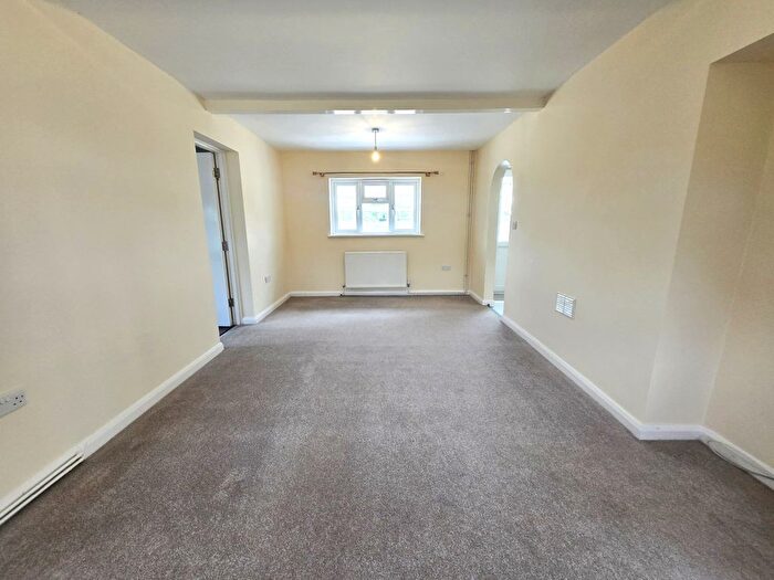 6 Bedroom Detached House To Rent In Smallholdings, Clockhouse Lane, Ashford, Surrey, TW15