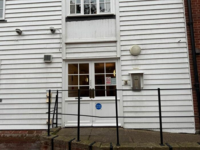 2 Bedroom Retirement Property For Sale In Flat Deans Mill Court, The Causeway, Canterbury, Kent, CT1